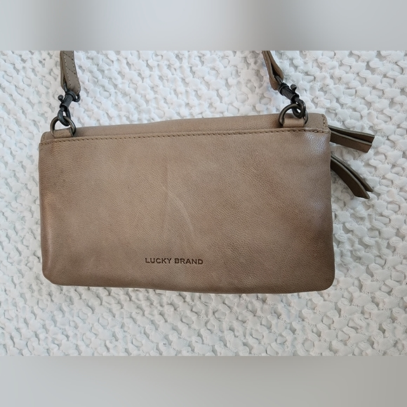Lucky Brand Leather Crossbody with built-in wallet - Picture 3 of 9